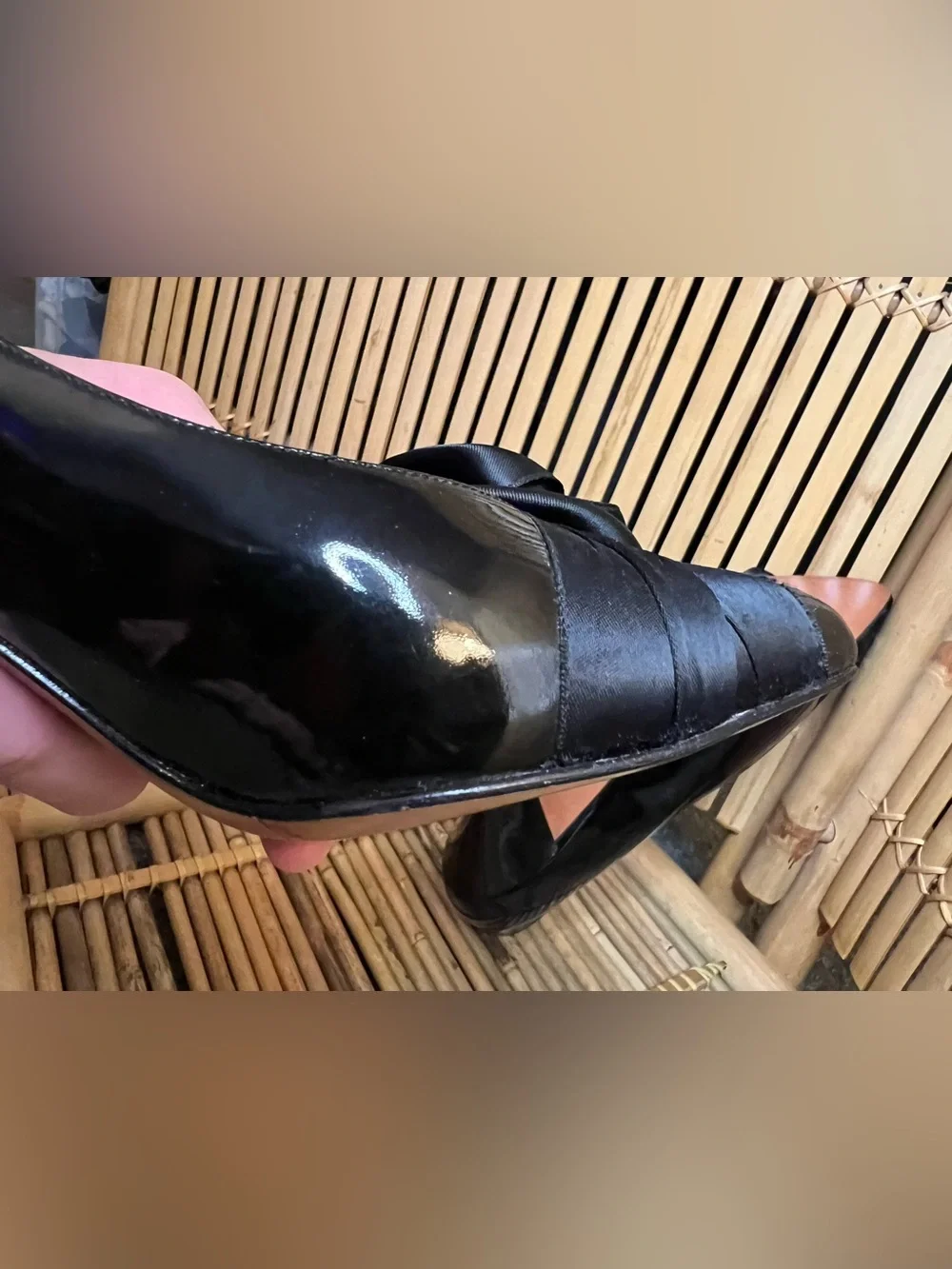 Vintage barefoot originals  Black Patent Pointed Toe Pumps with Flower Detail